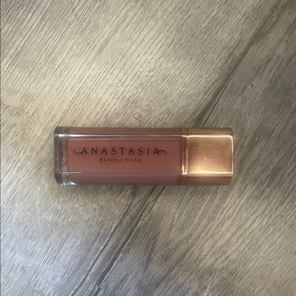 Anastasia Beverly Hills Lip Gloss - Rich Mauve